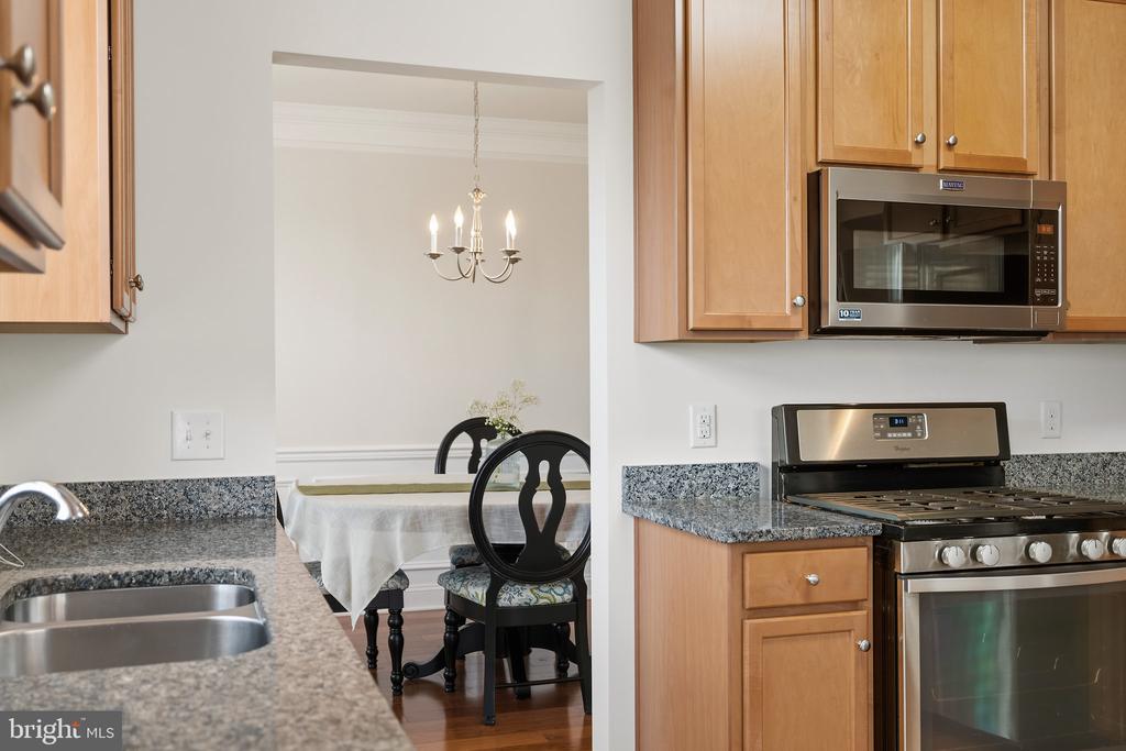 10275 FOUNTAIN CIRCLE Unit: 306