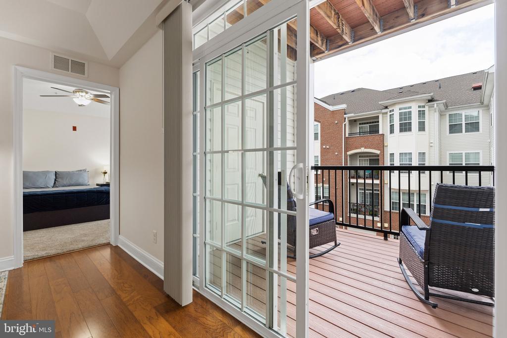 10275 FOUNTAIN CIRCLE Unit: 306