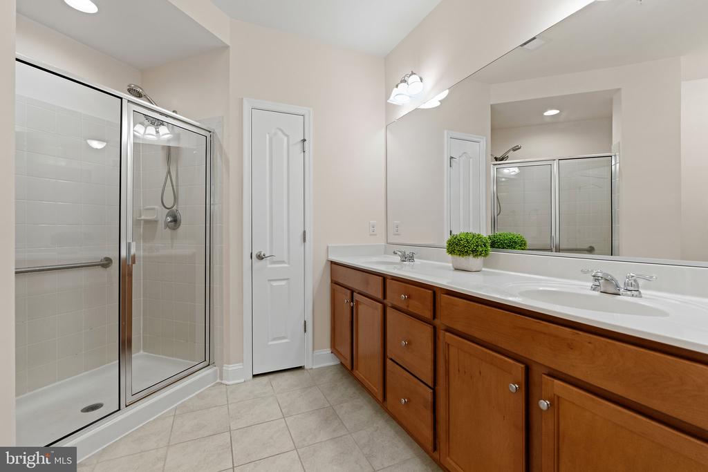 10275 FOUNTAIN CIRCLE Unit: 306