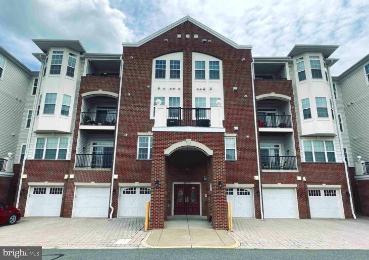 10275 FOUNTAIN CIRCLE Unit: 306