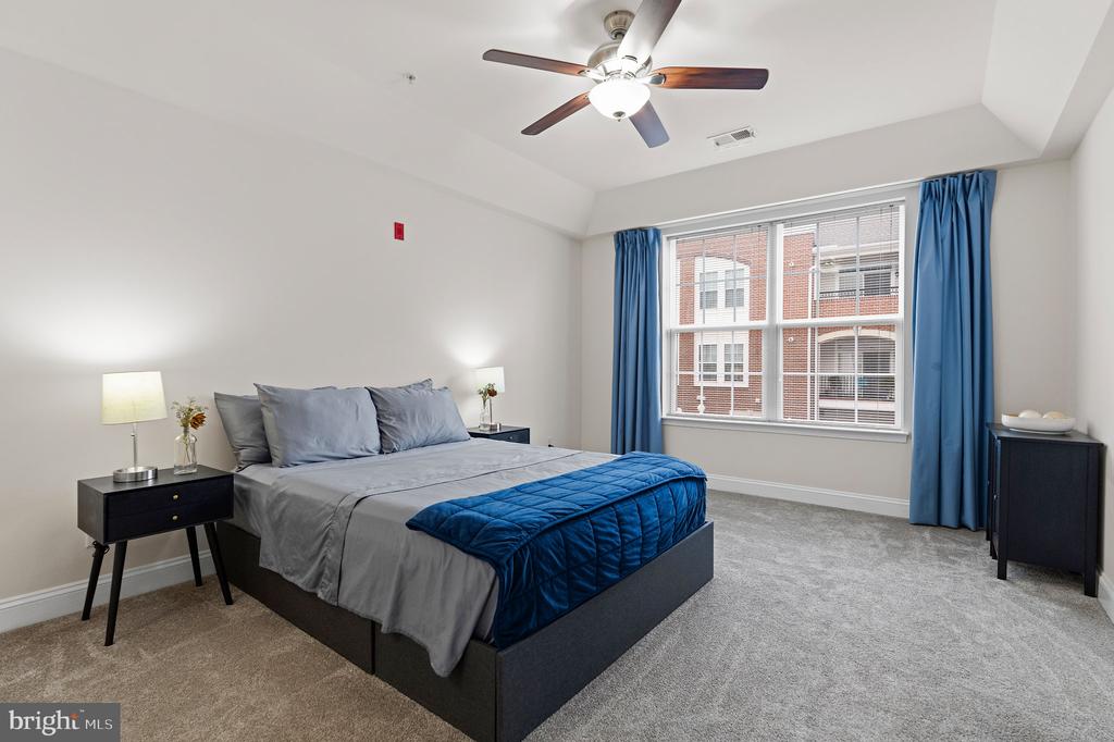 10275 FOUNTAIN CIRCLE Unit: 306