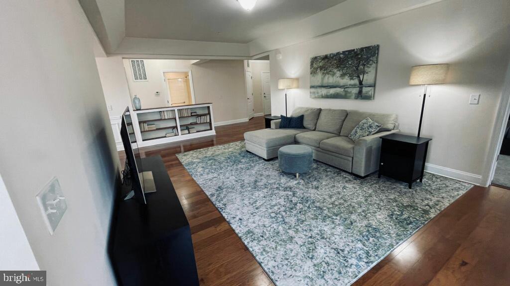 10275 FOUNTAIN CIRCLE Unit: 306