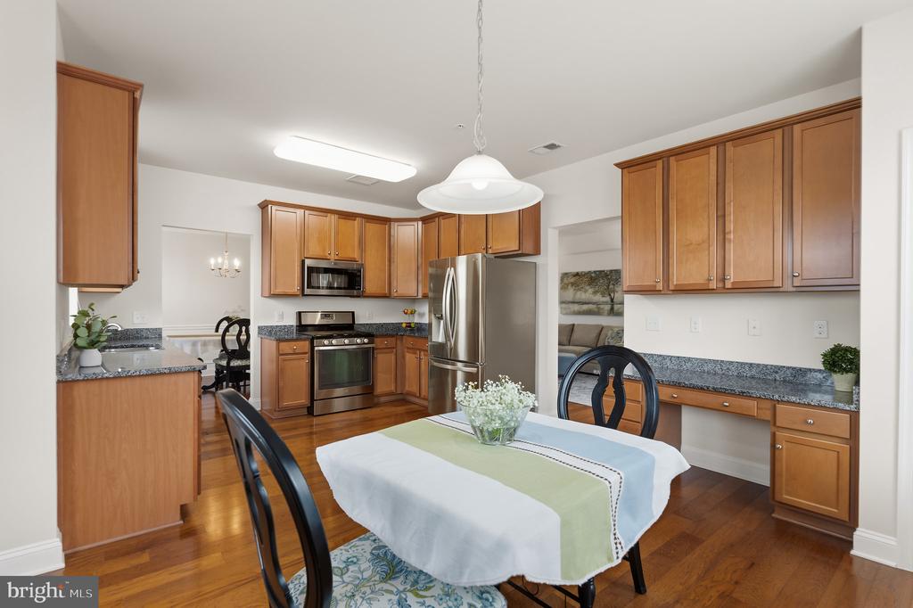 10275 FOUNTAIN CIRCLE Unit: 306