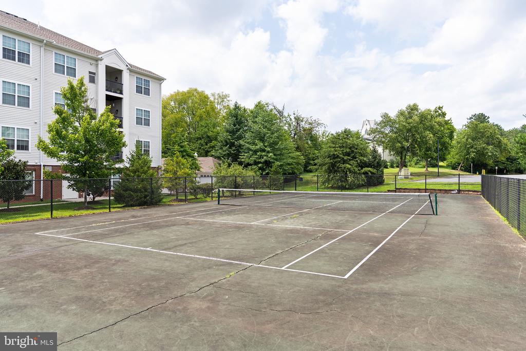 10275 FOUNTAIN CIRCLE Unit: 306