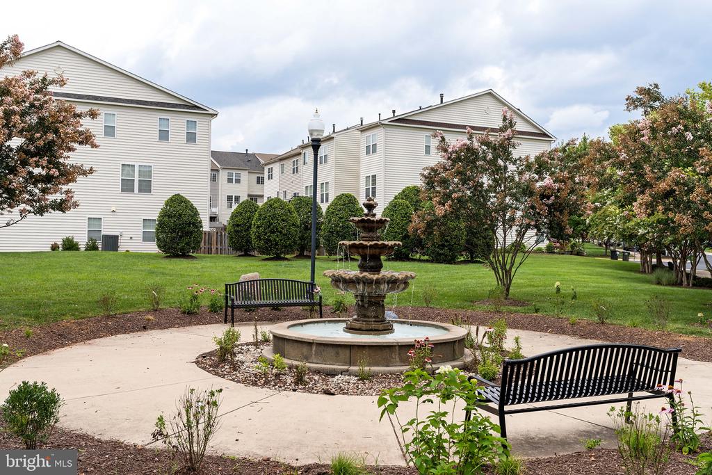 10275 FOUNTAIN CIRCLE Unit: 306
