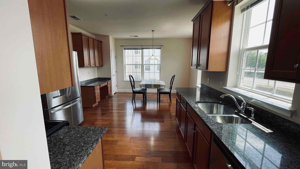 10275 FOUNTAIN CIRCLE Unit: 306