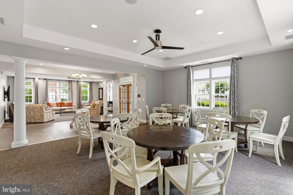10275 FOUNTAIN CIRCLE Unit: 306