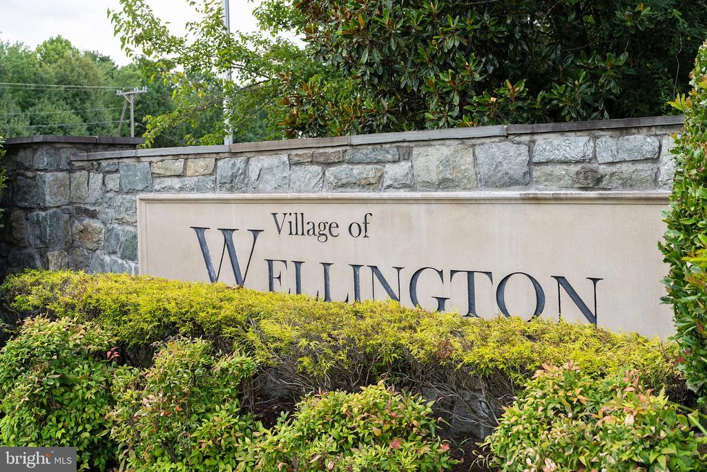 10275 FOUNTAIN CIRCLE Unit: 306