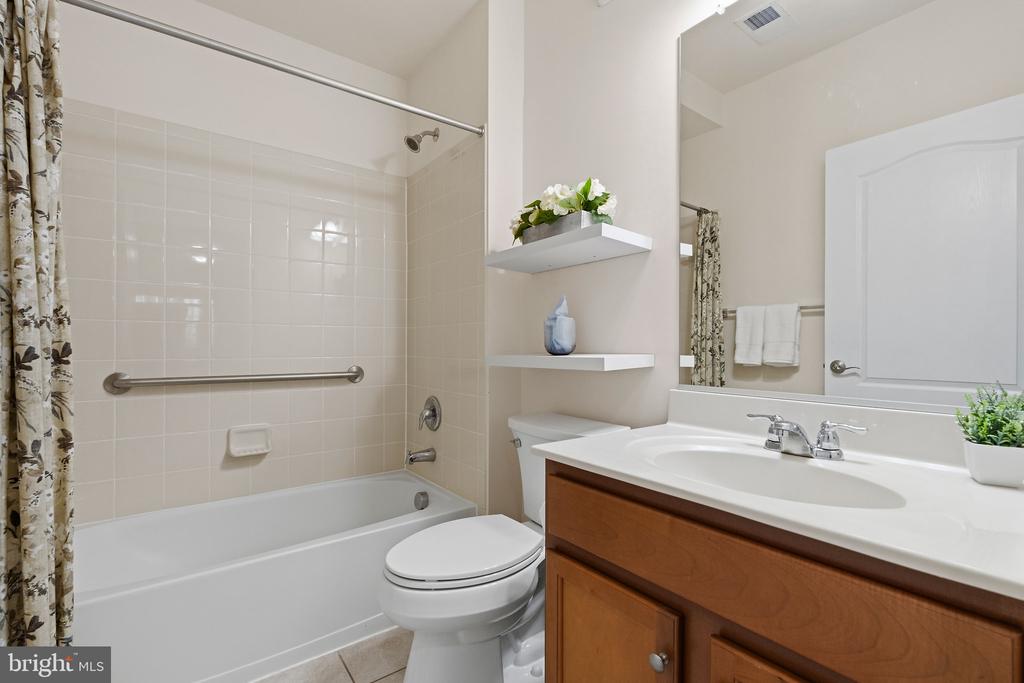 10275 FOUNTAIN CIRCLE Unit: 306