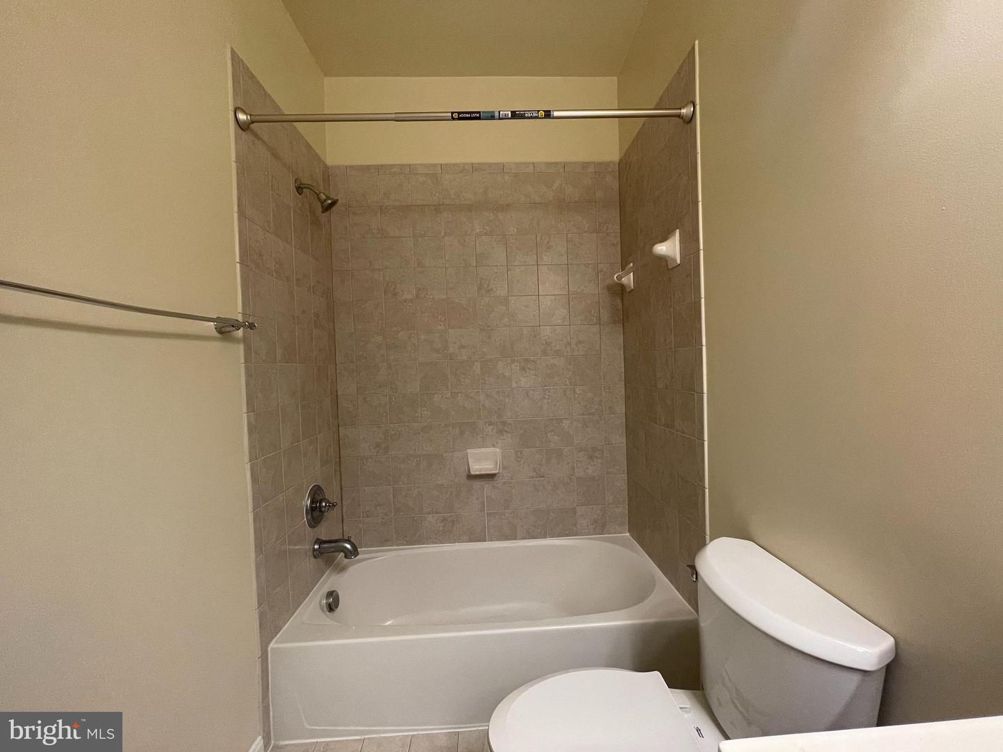 9720 Holmes Pl #Unit 407