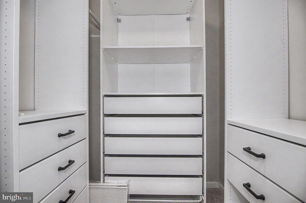 9713 HANDERSON PLACE UNIT 407