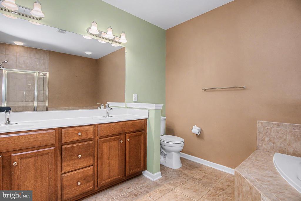 9713 HANDERSON PLACE UNIT 407