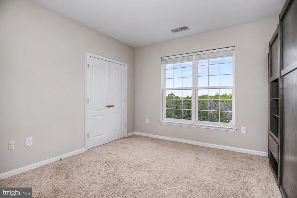9713 HANDERSON PLACE UNIT 407