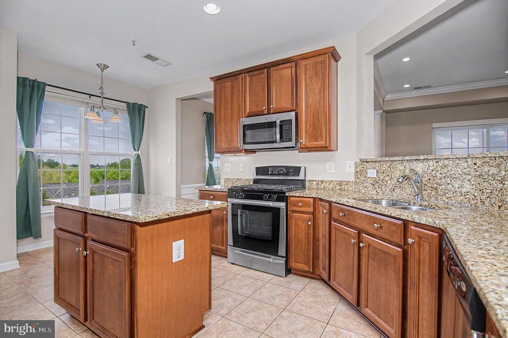 9713 HANDERSON PLACE UNIT 407