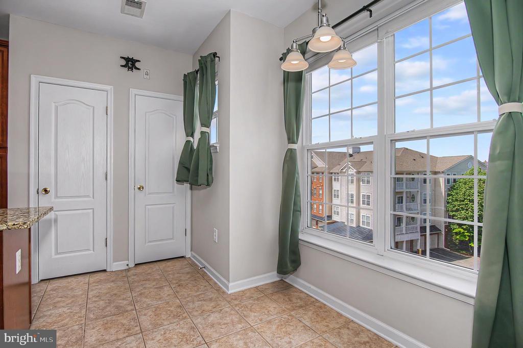 9713 HANDERSON PLACE UNIT 407