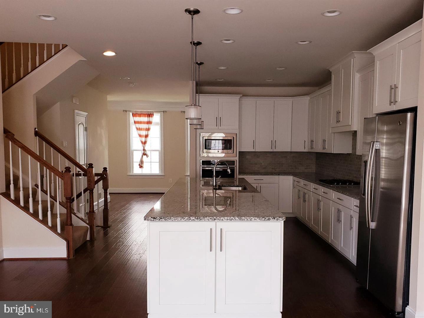 7087 Darbey Knoll Dr