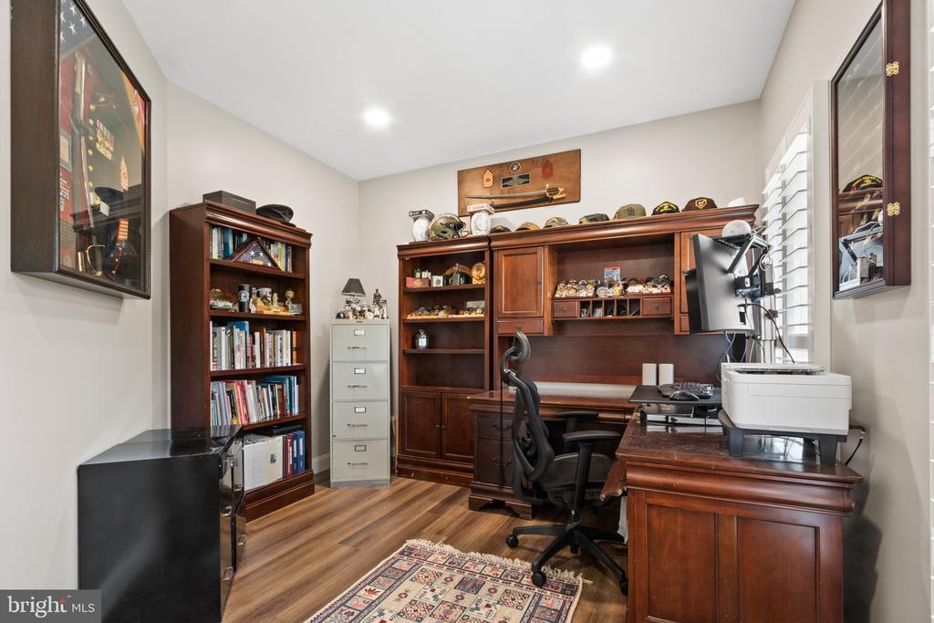 13246 Amblewood Dr
