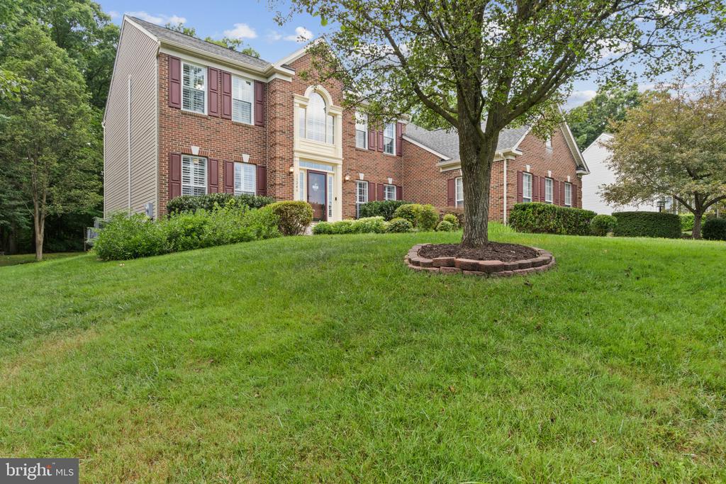 13246 Amblewood Dr