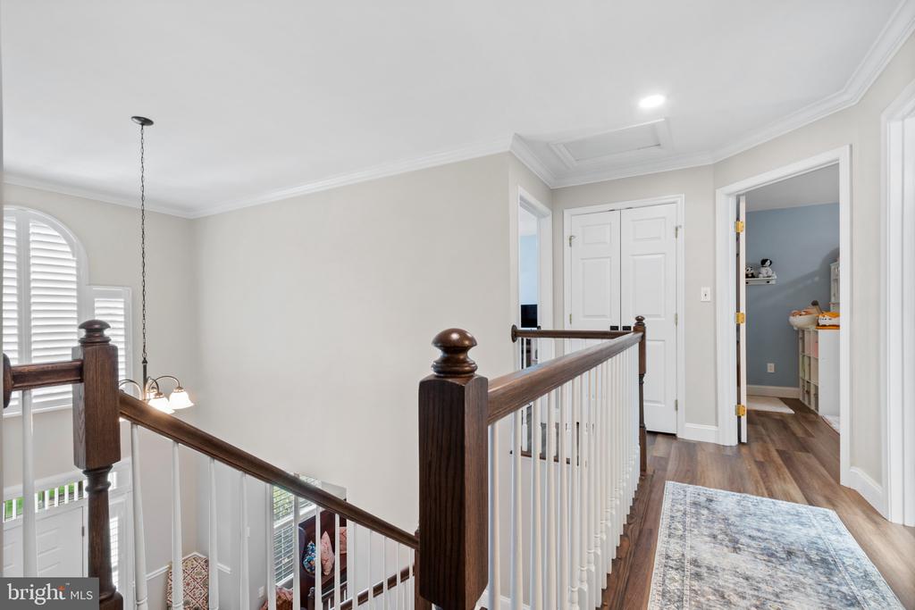 13246 Amblewood Dr