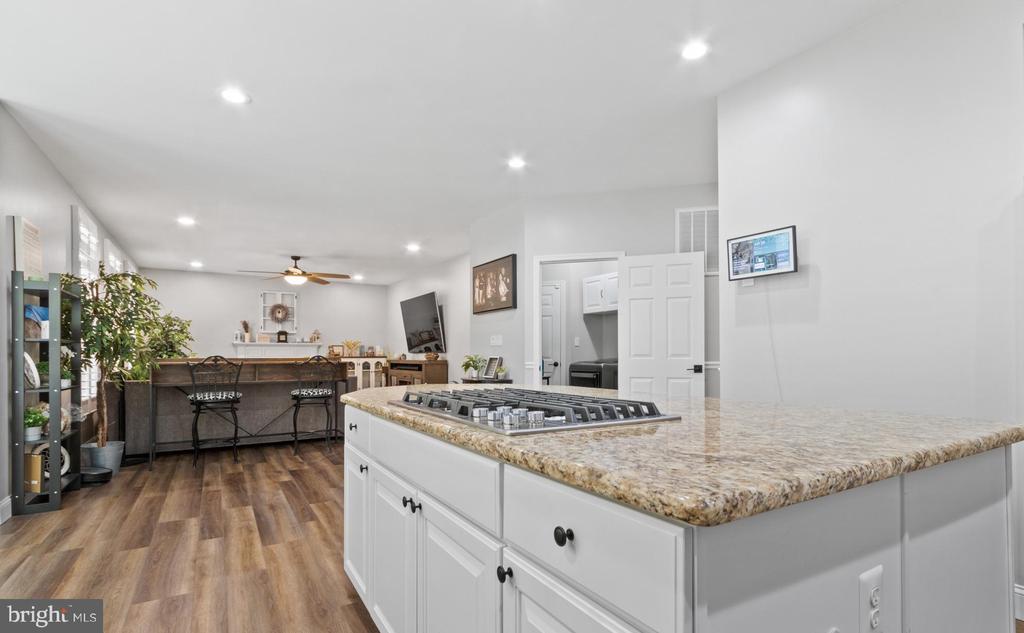 13246 Amblewood Dr