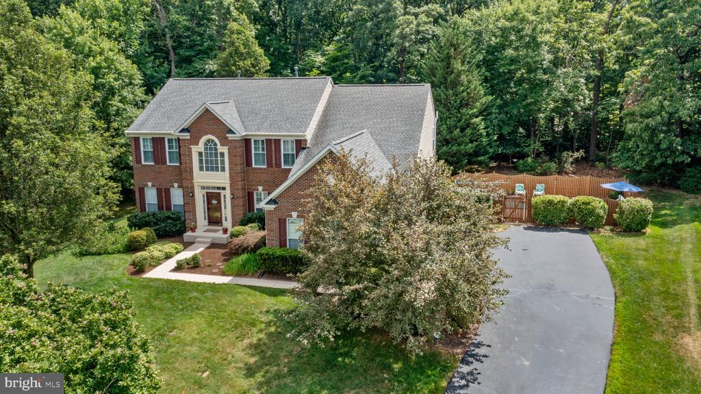 13246 Amblewood Dr