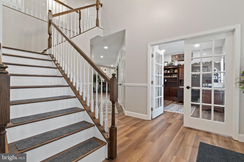 13246 Amblewood Dr