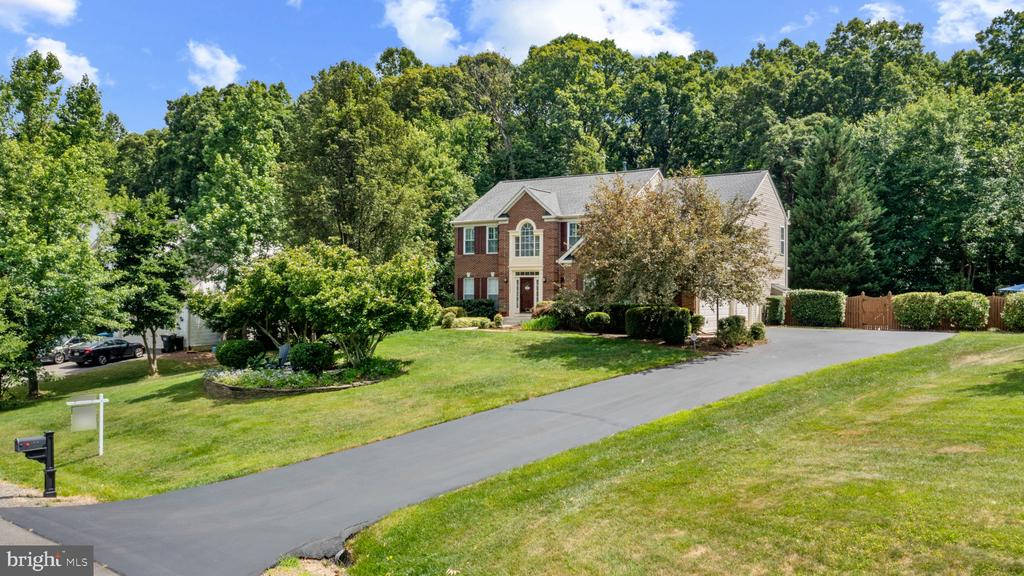 13246 Amblewood Dr