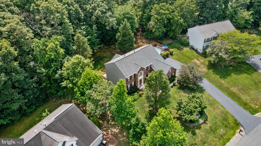 13246 Amblewood Dr