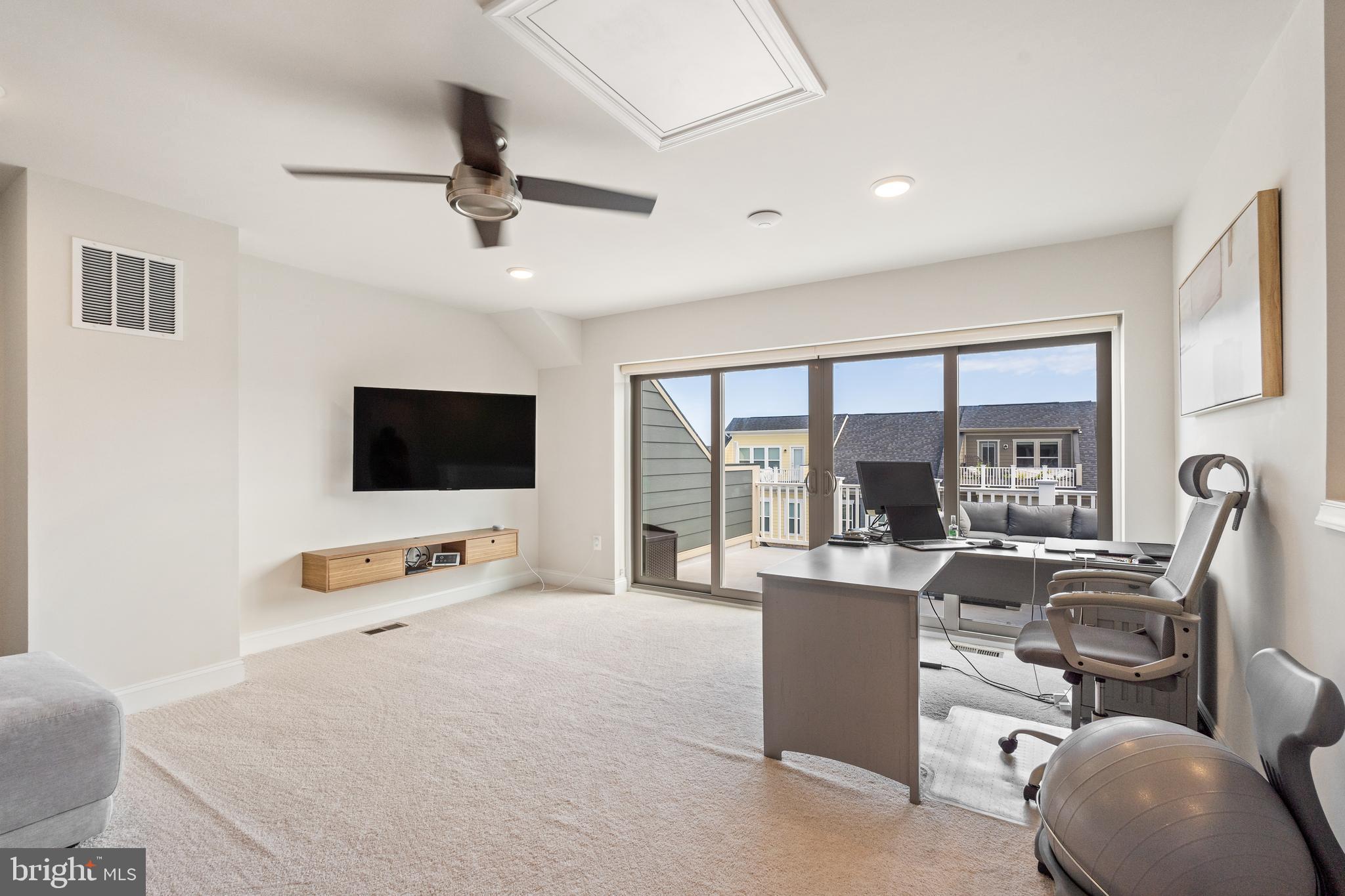 1931 GREENBRIAR HALL RD