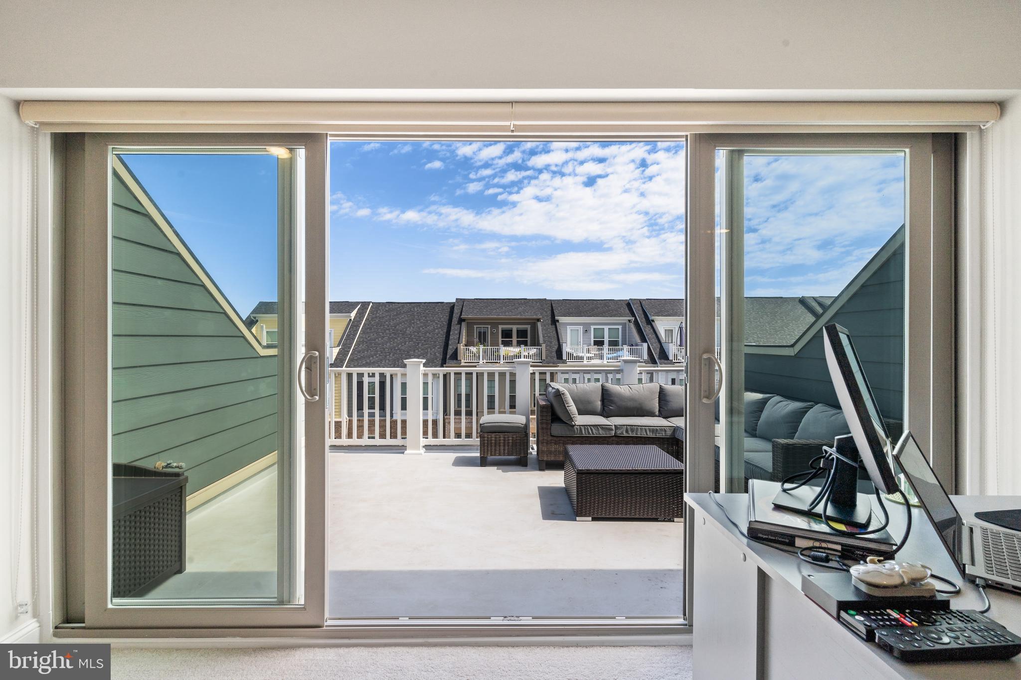 1931 GREENBRIAR HALL RD