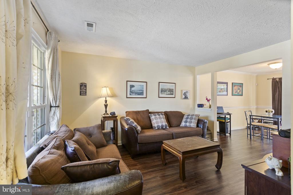 12228 Nutmeg Ct