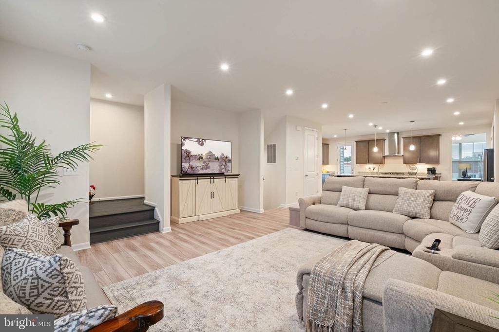 5030 Melissa Pl