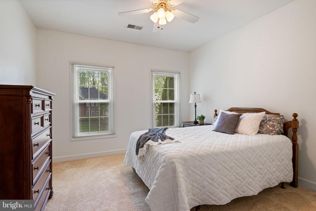 7858 Meadowgate Dr