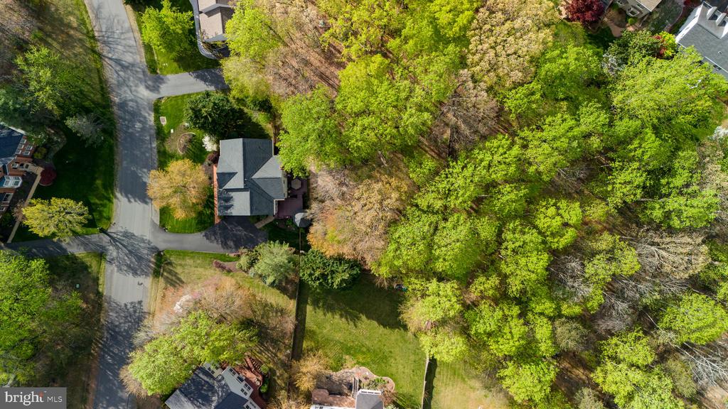 7858 Meadowgate Dr