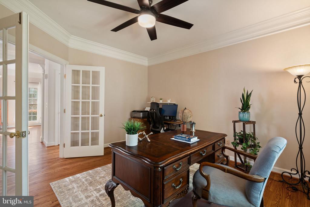 7858 Meadowgate Dr
