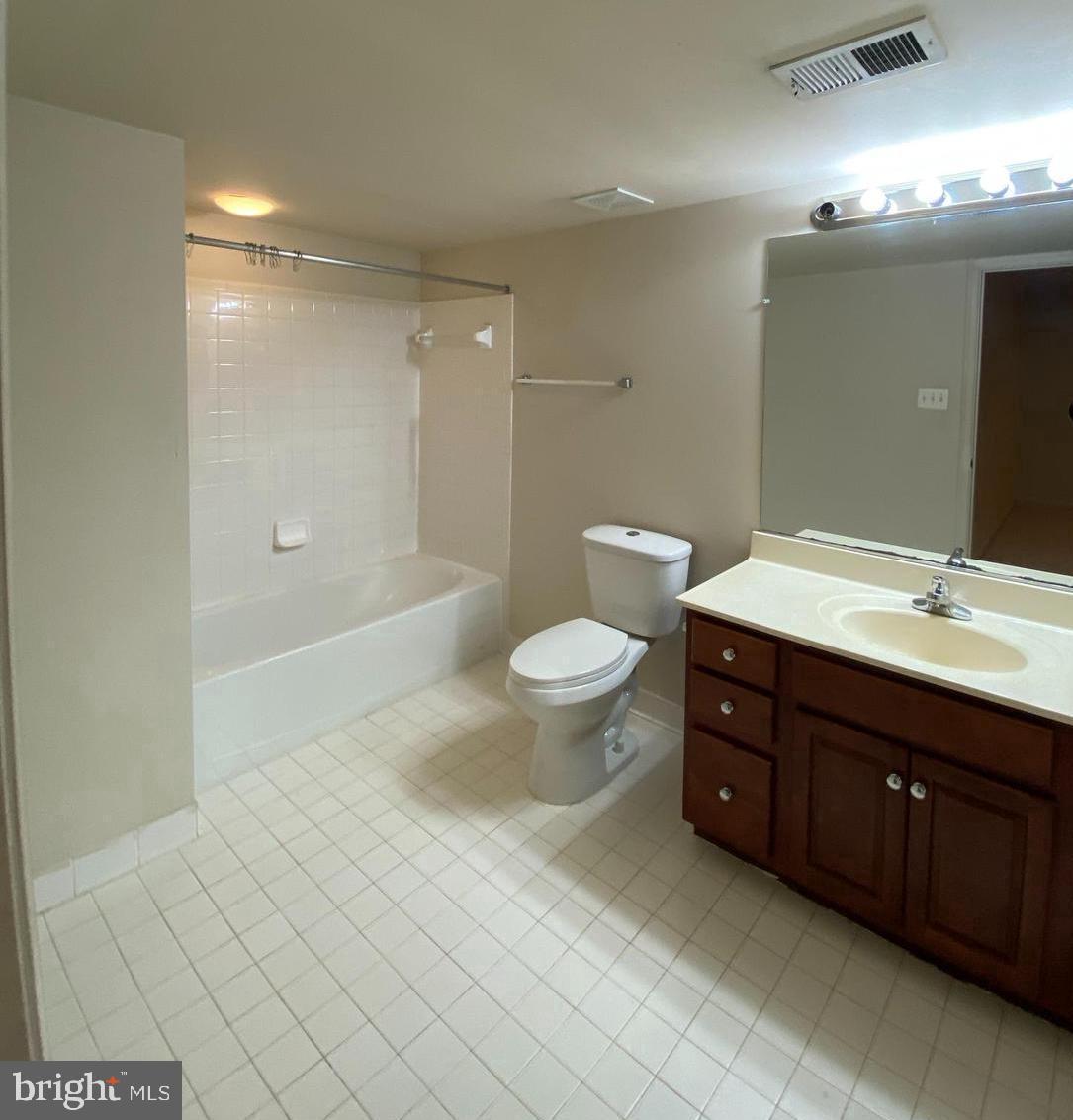 12098 PAPER BIRCH LN