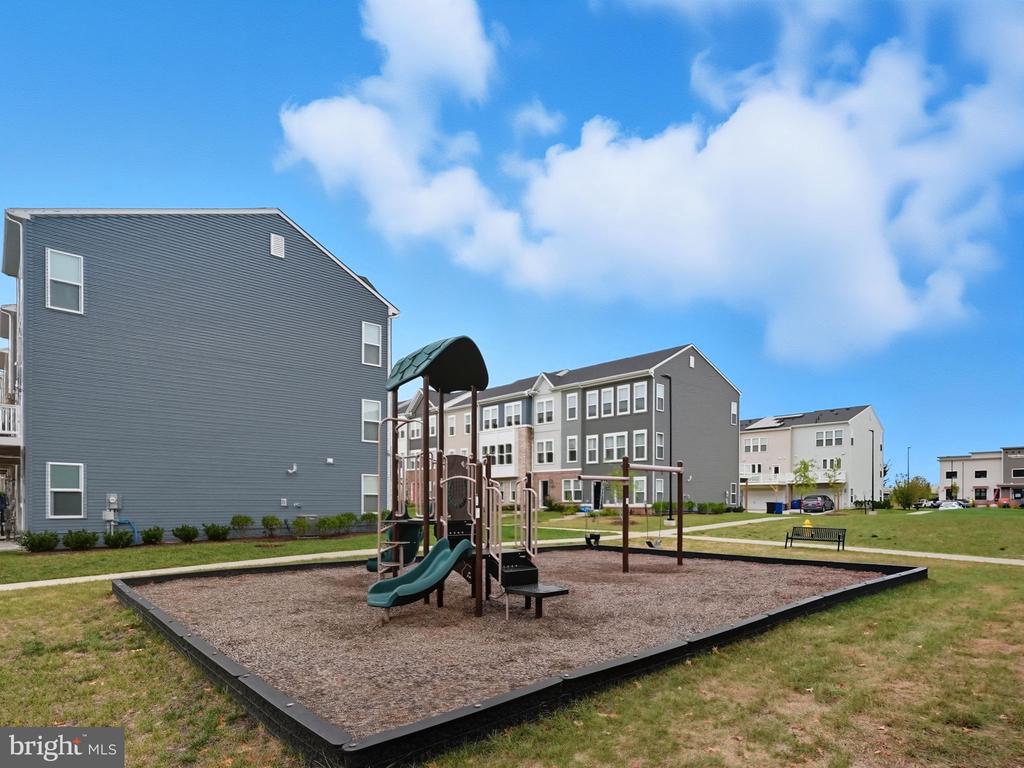 15061 JAXTON SQUARE LANE