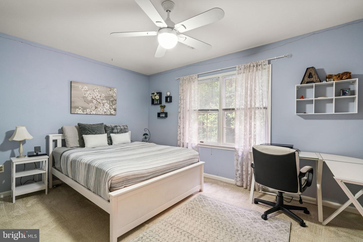 8228 Honeysuckle Rd