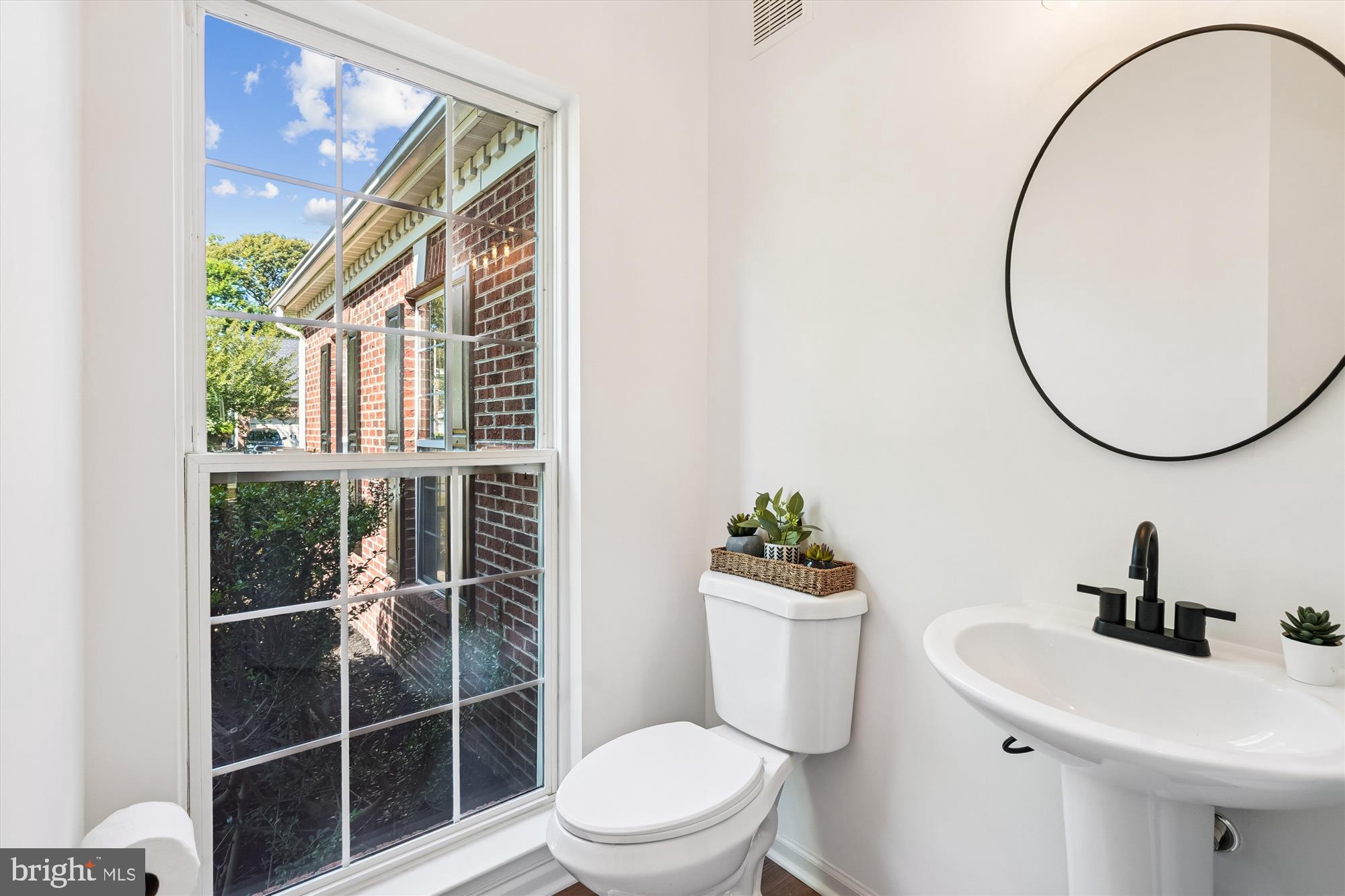 13235 AMBLEWOOD DRIVE