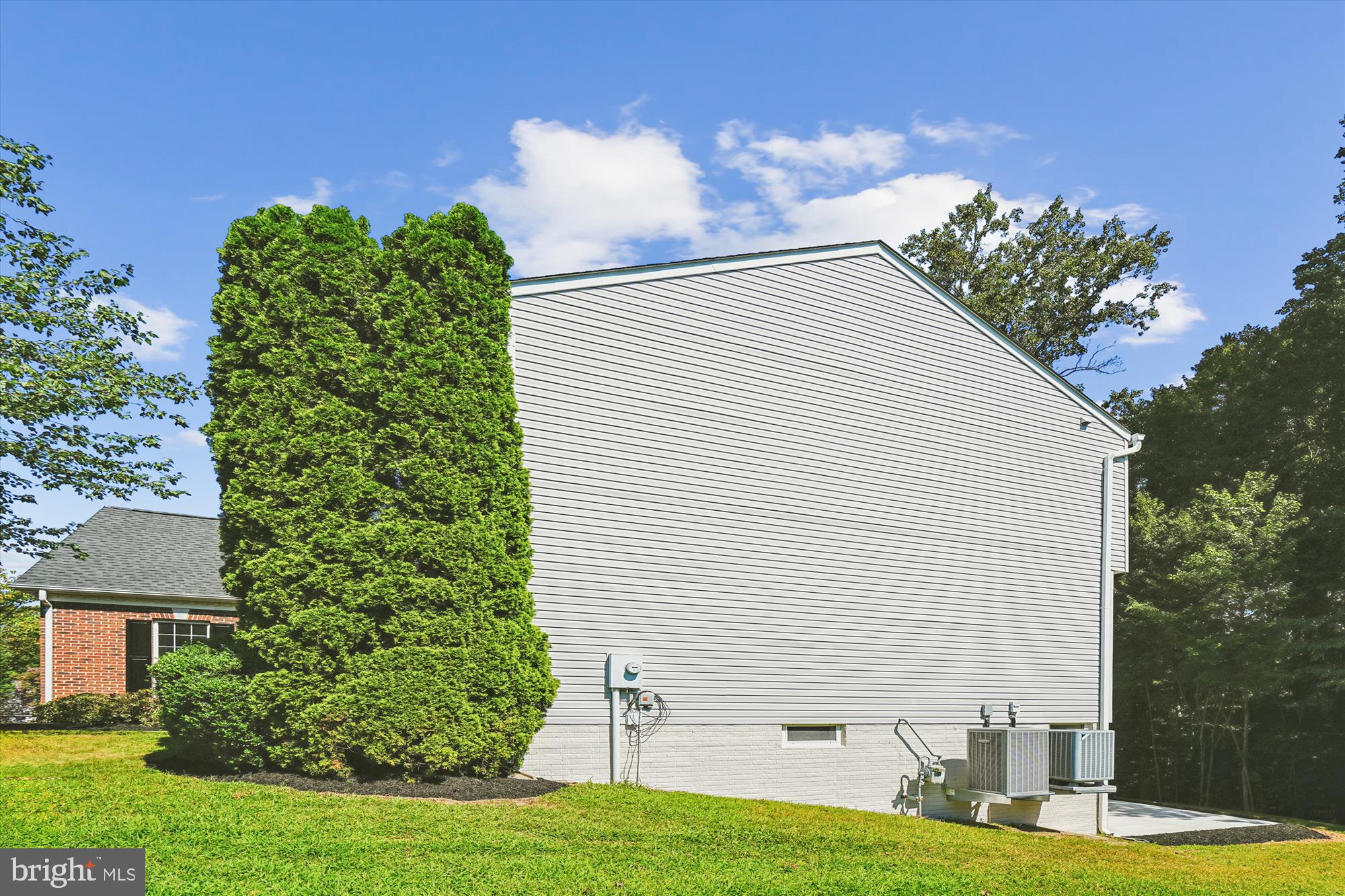 13235 AMBLEWOOD DRIVE