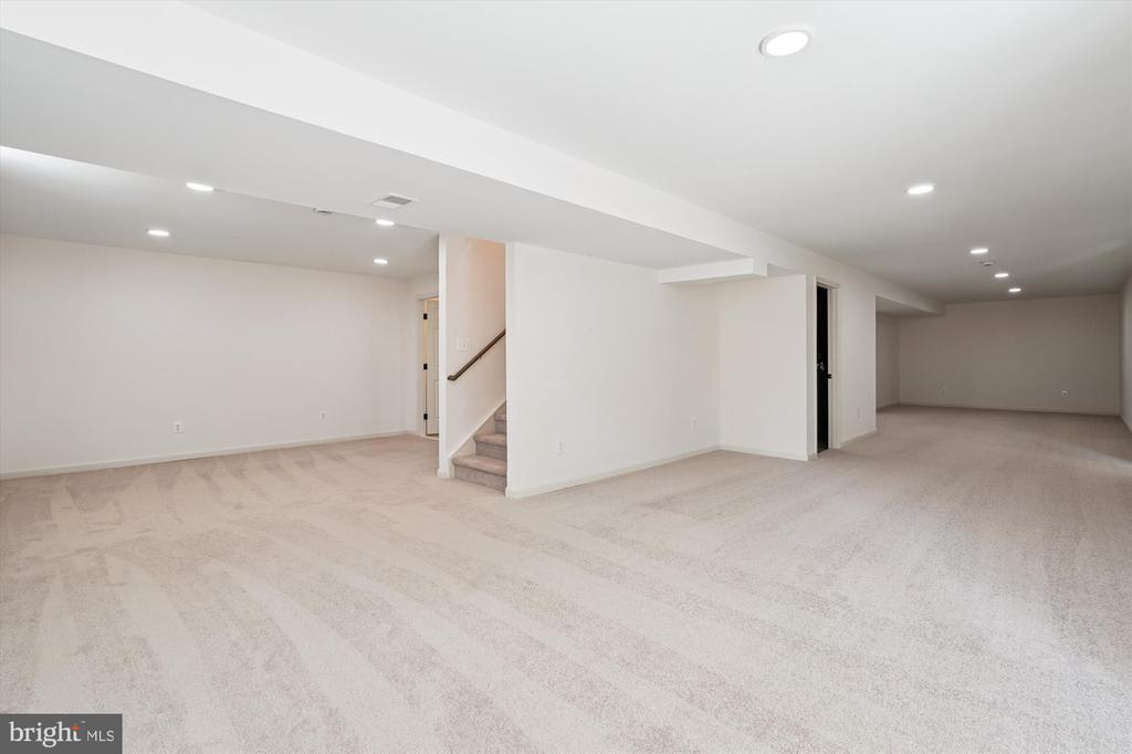 13235 AMBLEWOOD DRIVE