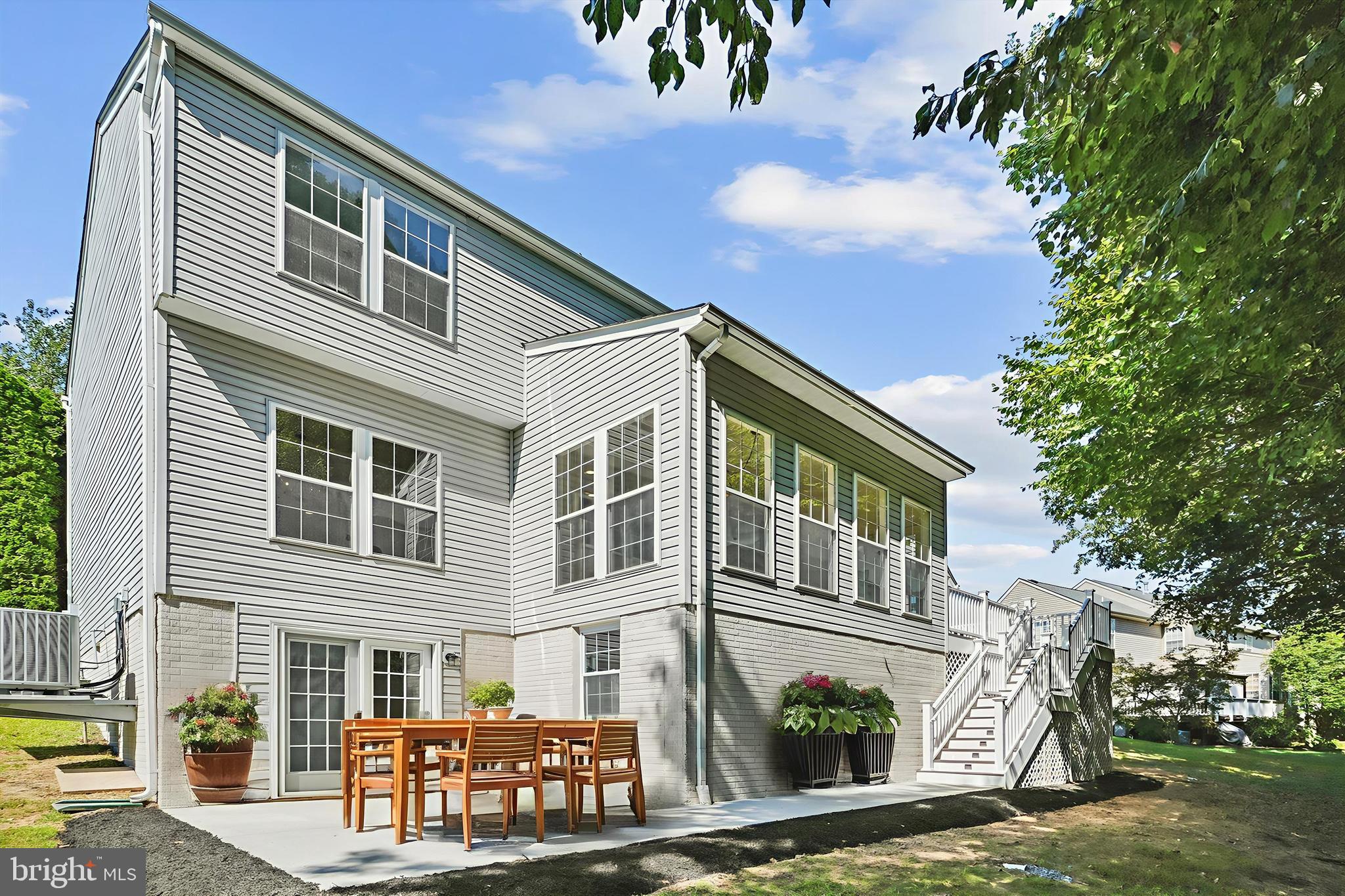 13235 AMBLEWOOD DRIVE