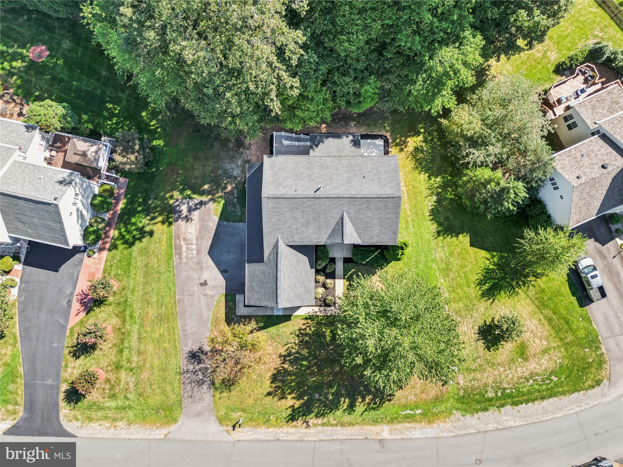 13235 AMBLEWOOD DRIVE