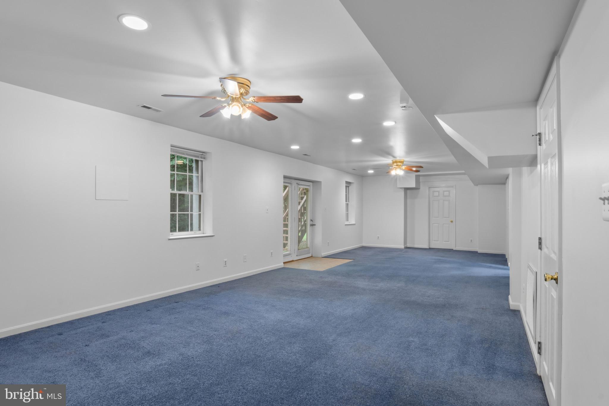 10201 LEATHERLEAF COURT