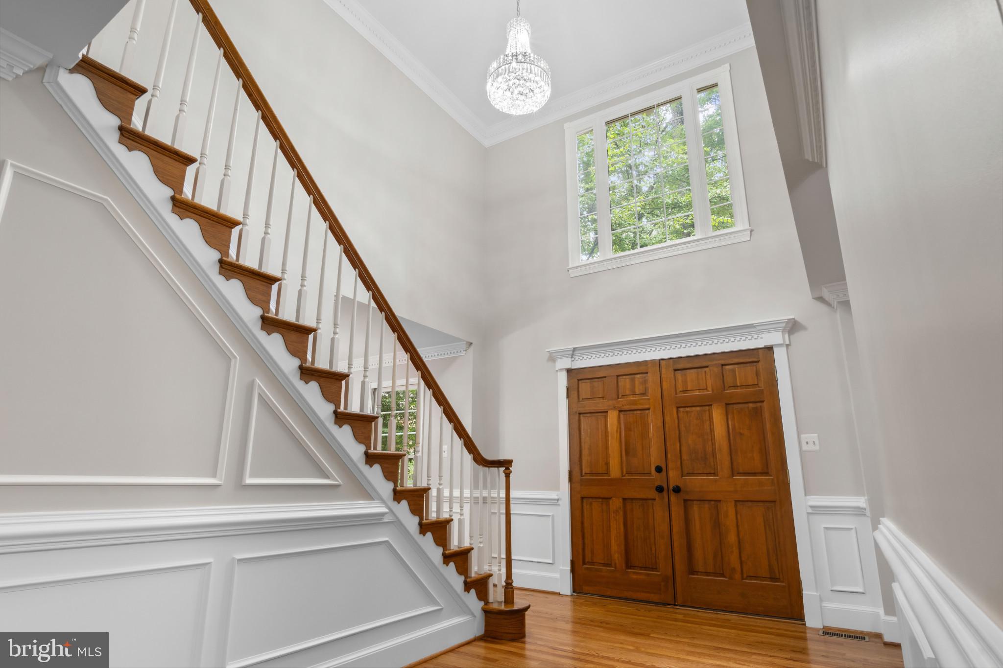 10201 LEATHERLEAF COURT