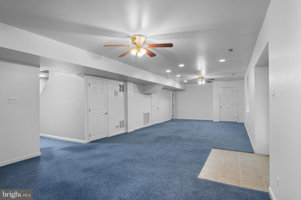 10201 LEATHERLEAF COURT