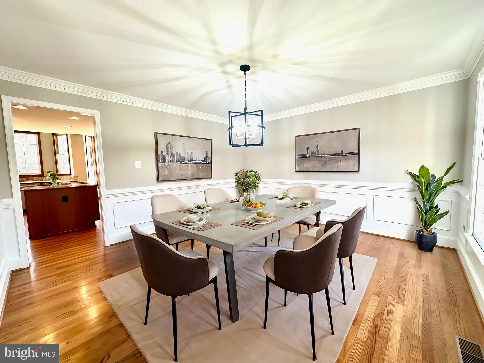 10201 LEATHERLEAF COURT