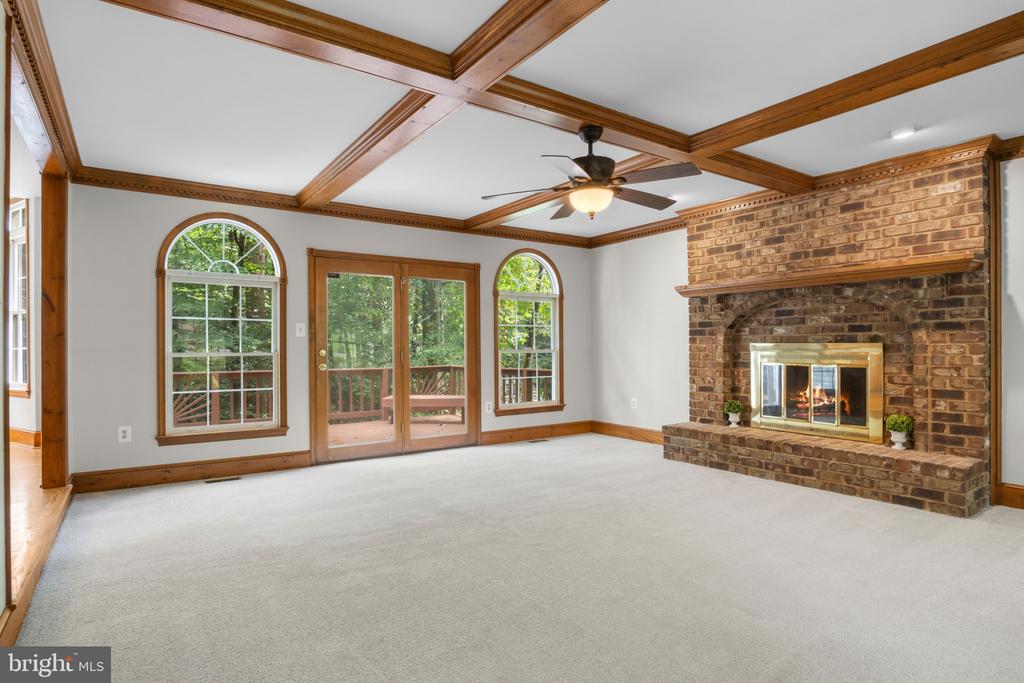 10201 LEATHERLEAF COURT