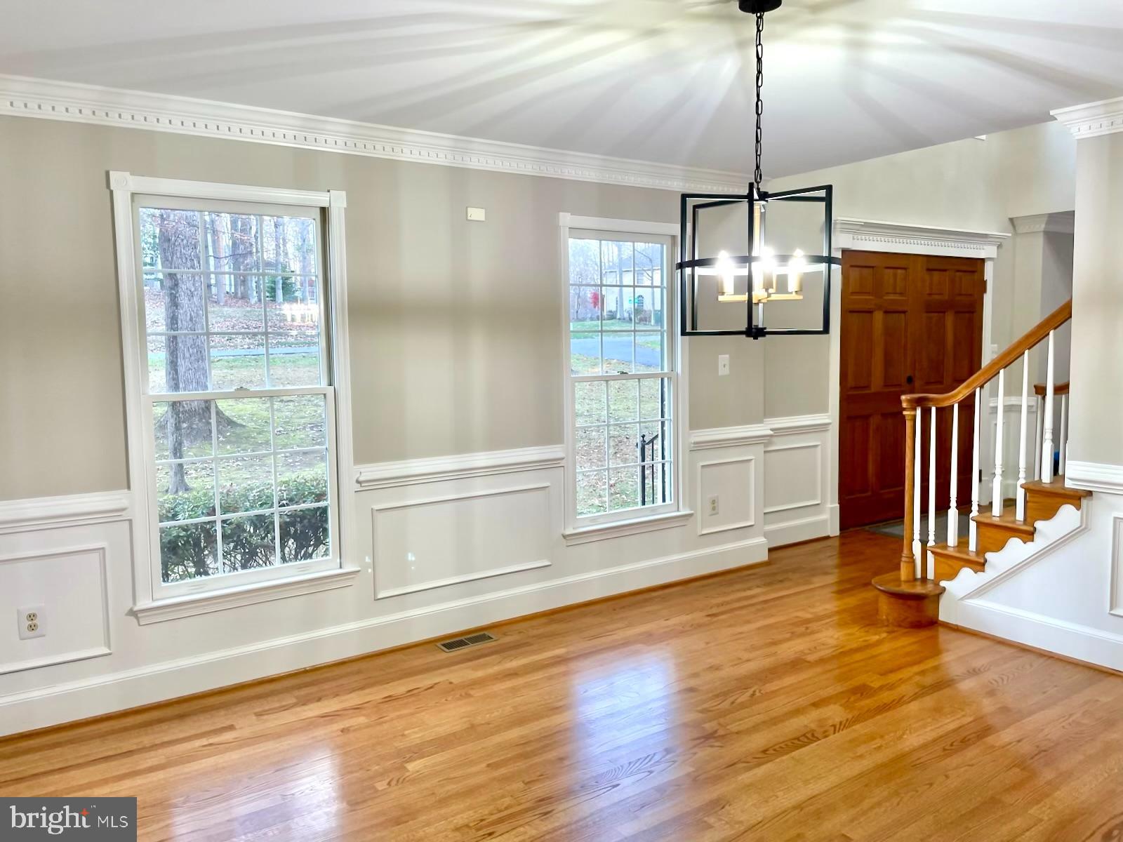 10201 LEATHERLEAF COURT