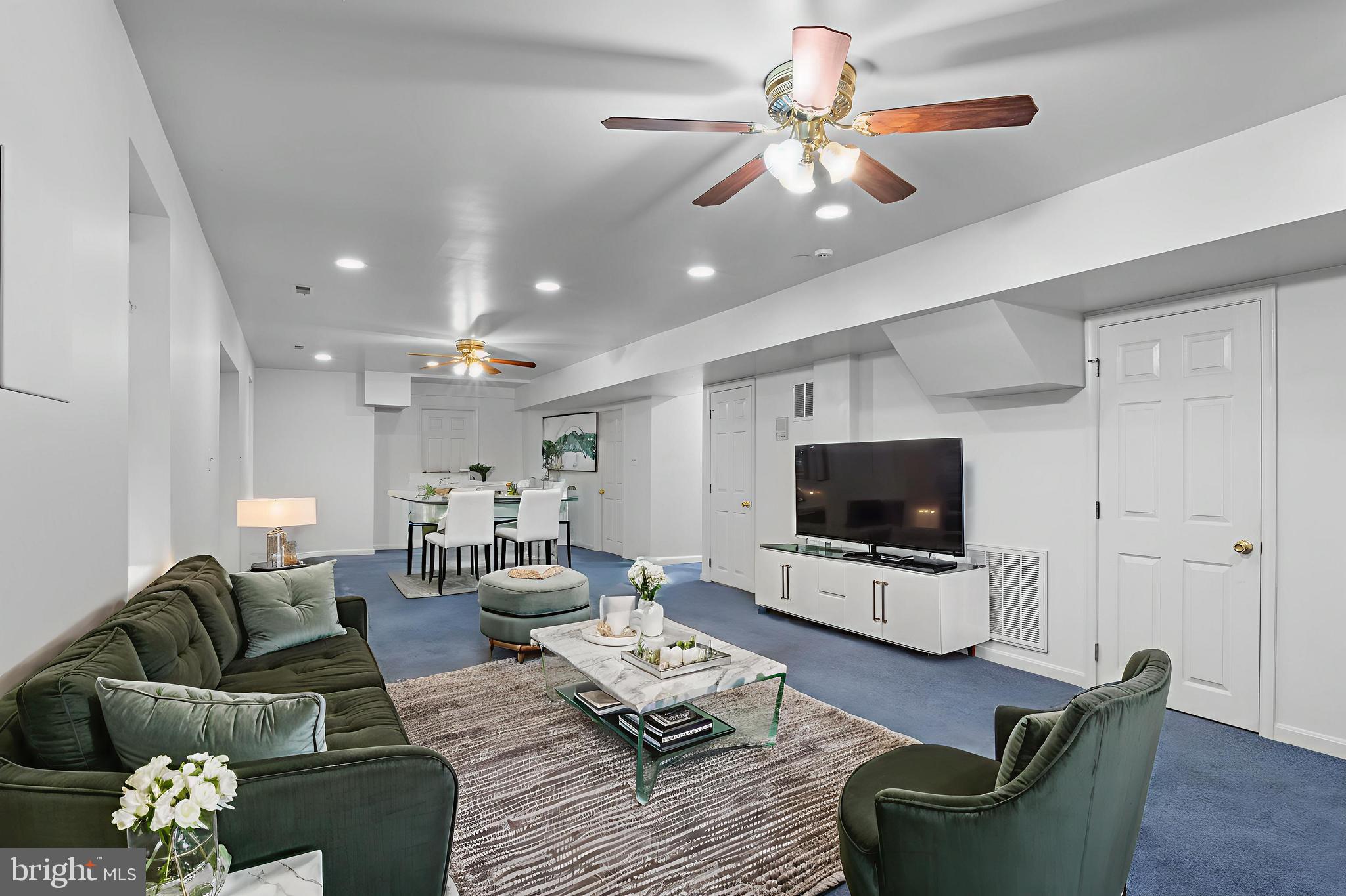 10201 LEATHERLEAF COURT